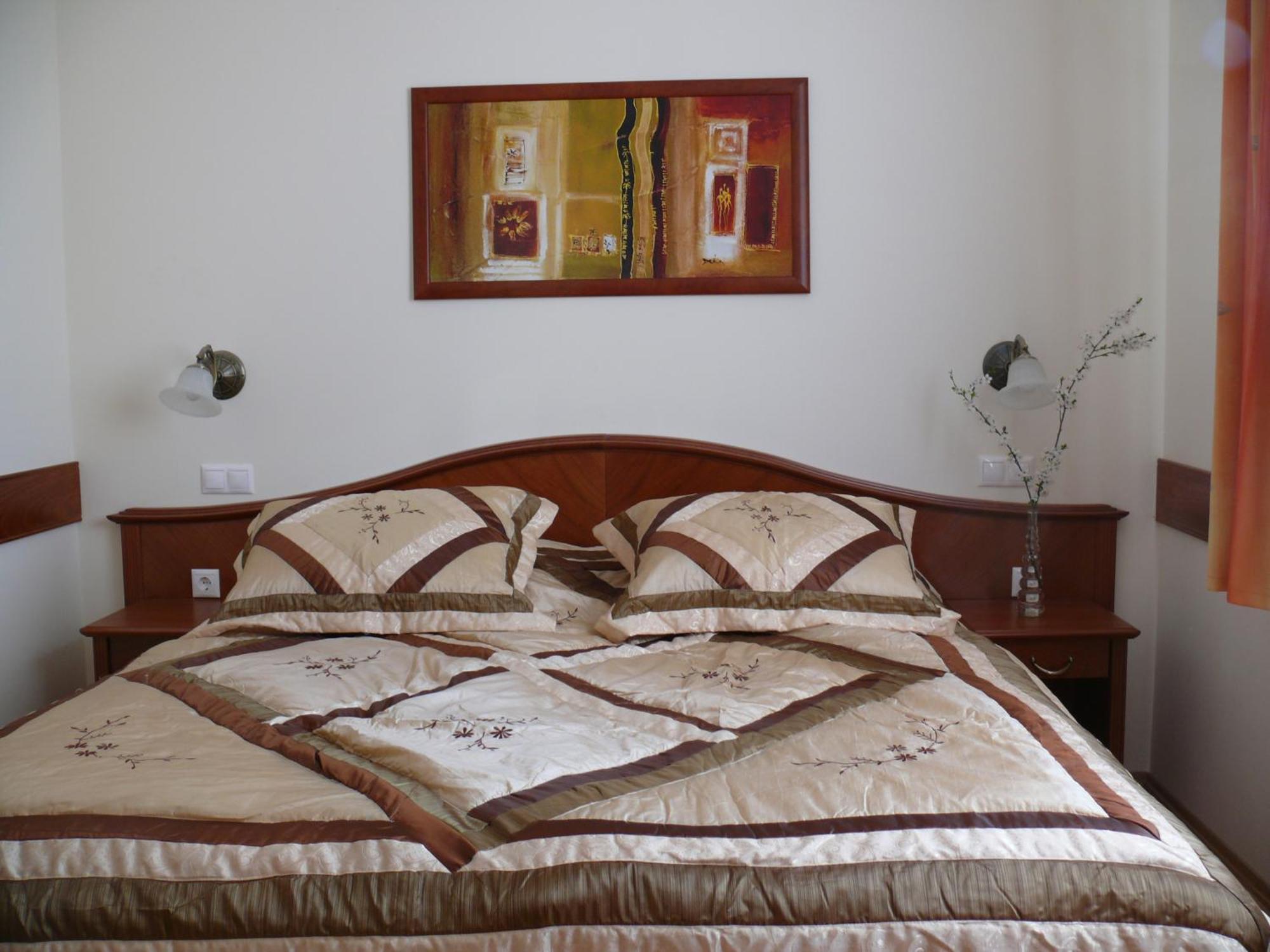 Appartement Szerencsemak Panzio à Kehidakustány Chambre photo